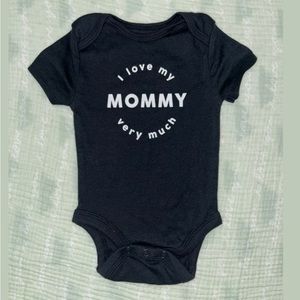 Mommy onesie